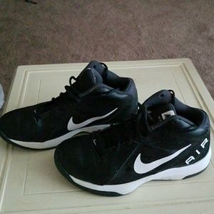 Nike Air men's 7.5 Bsketball sneaker